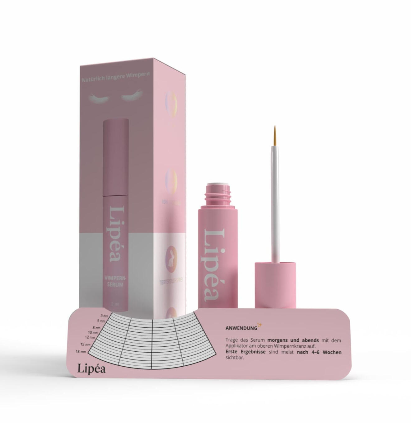 Wimpernserum mit Applikator auf weißem Hintergrund